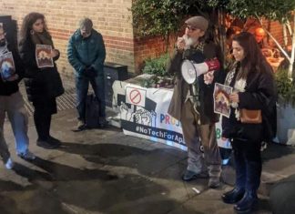 موظفو “غوغل” في وقفة احتجاجية ضد التعاون مع إسرائيل موظفو "غوغل" في وقفة احتجاجية ضد التعاون مع إسرائيل