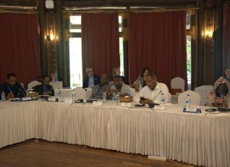 تنسيقية “تقدم” بقيادة حمدوك تدفع بطلب بشأن لقاء البرهان وحميدتي وتطلب جلسة عاجلة لمجلس الأمن الدولي تنسيقية “تقدم” بقيادة حمدوك تدفع بطلب بشأن لقاء البرهان وحميدتي وتطلب جلسة عاجلة لمجلس الأمن الدولي