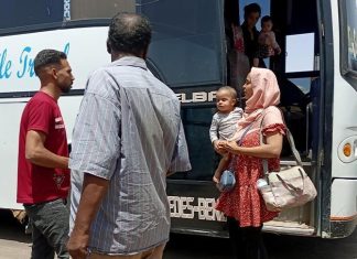 القتال وسط السودان يُجبر مئات الآلاف على الفرار القتال وسط السودان يُجبر مئات الآلاف على الفرار