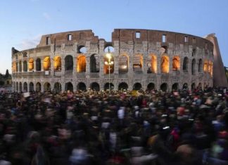 اكتشاف دارة رومانية فاخرة تضم فسيفساء “لا مثيل لها” اكتشاف دارة رومانية فاخرة تضم فسيفساء "لا مثيل لها"