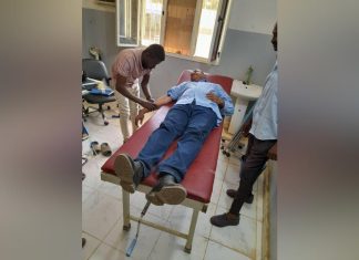 حمله للتبرع بالدم بولاية سنار ووزير الصحة المكلف أول المتبرعين حمله للتبرع بالدم بولاية سنار ووزير الصحة المكلف أول المتبرعين