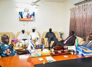 بادي يلتقي القيادات العليا للادارة الاهلية بالاقليم بادي يلتقي القيادات العليا للادارة الاهلية بالاقليم