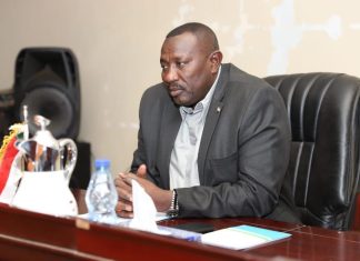 فريني يمتدح جهود إجلاء أطفال دار رعاية الطفل اليتيم بمدني فريني يمتدح جهود إجلاء أطفال دار رعاية الطفل اليتيم بمدني