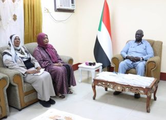 عقار يلتقي الهيئة النسوية لدعم القوات المسلحة عقار يلتقي الهيئة النسوية لدعم القوات المسلحة