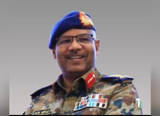 جابر يطلع على الخطة التأشيرية للموسم الزراعي بولاية القضارف جابر يطلع على الخطة التأشيرية للموسم الزراعي بولاية القضارف