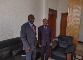 فى مستهل لقاءاته بالمسؤوليين الاريتيرين السفير خالد يلتقي بوزير الخارجية فى مستهل لقاءاته بالمسؤوليين الاريتيرين السفير خالد يلتقي بوزير الخارجية