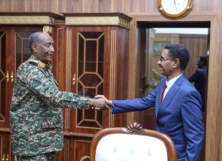 رئيس مجلس السيادة يطلع على مجمل الاوضاع بولاية كسلا رئيس مجلس السيادة يطلع على مجمل الاوضاع بولاية كسلا