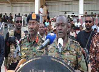 والي الخرطوم: معسكرات المقاومة الشعبية دفعت باعداد كبيرة من المستنفرين والي الخرطوم: معسكرات المقاومة الشعبية دفعت باعداد كبيرة من المستنفرين