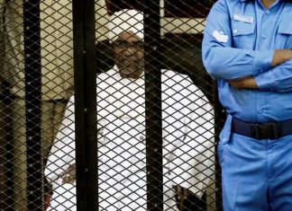 توقعات بنقل البشير من أم درمان لشمال السودان ومطالب للإفراج عنه بكفالة توقعات بنقل البشير من أم درمان لشمال السودان ومطالب للإفراج عنه بكفالة