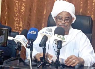 اللجنة العليا لإسناد الجيش بالجزيرة تدعو لتكثيف العمل الإعلامي ورفع (الهمة) اللجنة العليا لإسناد الجيش بالجزيرة تدعو لتكثيف العمل الإعلامي ورفع (الهمة)