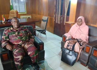 والي الجزيرة يلتقي مدير إدارة الطوارئ الصحية ومكافحة الاوبئه والي الجزيرة يلتقي مدير إدارة الطوارئ الصحية ومكافحة الاوبئه