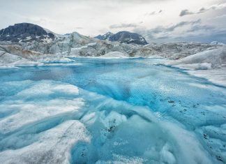 “نهر القيامة الجليدي”.. مياه المحيط تتسرب أسفله وتُنذر بكارثة "نهر القيامة الجليدي".. مياه المحيط تتسرب أسفله وتُنذر بكارثة