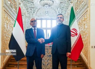 وزير الخارجية المكلف يلتقي القائم بأعمال وزير الخارجية الإيراني وزير الخارجية المكلف يلتقي القائم بأعمال وزير الخارجية الإيراني