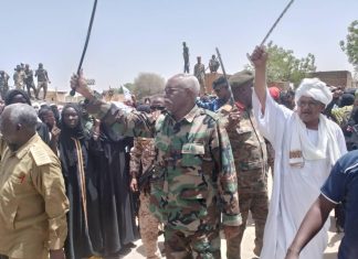 والي النيل الأبيض يدعو المواطنين لعدم الالتفاف للشائعات والي النيل الأبيض يدعو المواطنين لعدم الالتفاف للشائعات