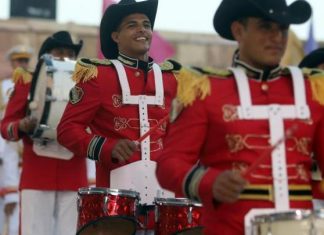 انطلاق مهرجان الطبول والفنون التراثية بالقاهرة في دورته الـ11 انطلاق مهرجان الطبول والفنون التراثية بالقاهرة في دورته الـ11