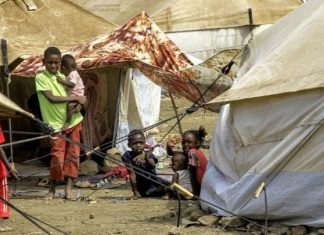 أطفال السودان يعيشون كابوساً حقيقياً وسط “الأزمة المنسيّة” أطفال السودان يعيشون كابوساً حقيقياً وسط "الأزمة المنسيّة"