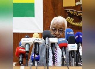 رئيس مفوضية السلام يشدد علي ضرورة فرض هيبة الدولة رئيس مفوضية السلام يشدد علي ضرورة فرض هيبة الدولة