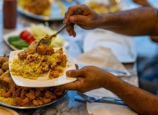 المطاعم السودانية في القاهرة.. تجارب وليدة فرضتها الحرب المطاعم السودانية في القاهرة.. تجارب وليدة فرضتها الحرب