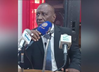والي الجزيرة يندد بإنتهاكات المليشيا المتمردة بقرى الجزيرة والي الجزيرة يندد بإنتهاكات المليشيا المتمردة بقرى الجزيرة