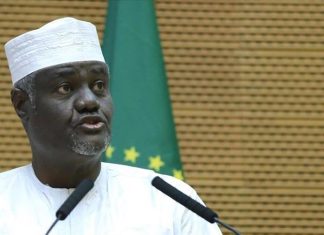 الاتحاد الإفريقي يدعو طرفي الحرب بالسودان لإنهاء القتال دون شروط الاتحاد الإفريقي يدعو طرفي الحرب بالسودان لإنهاء القتال دون شروط