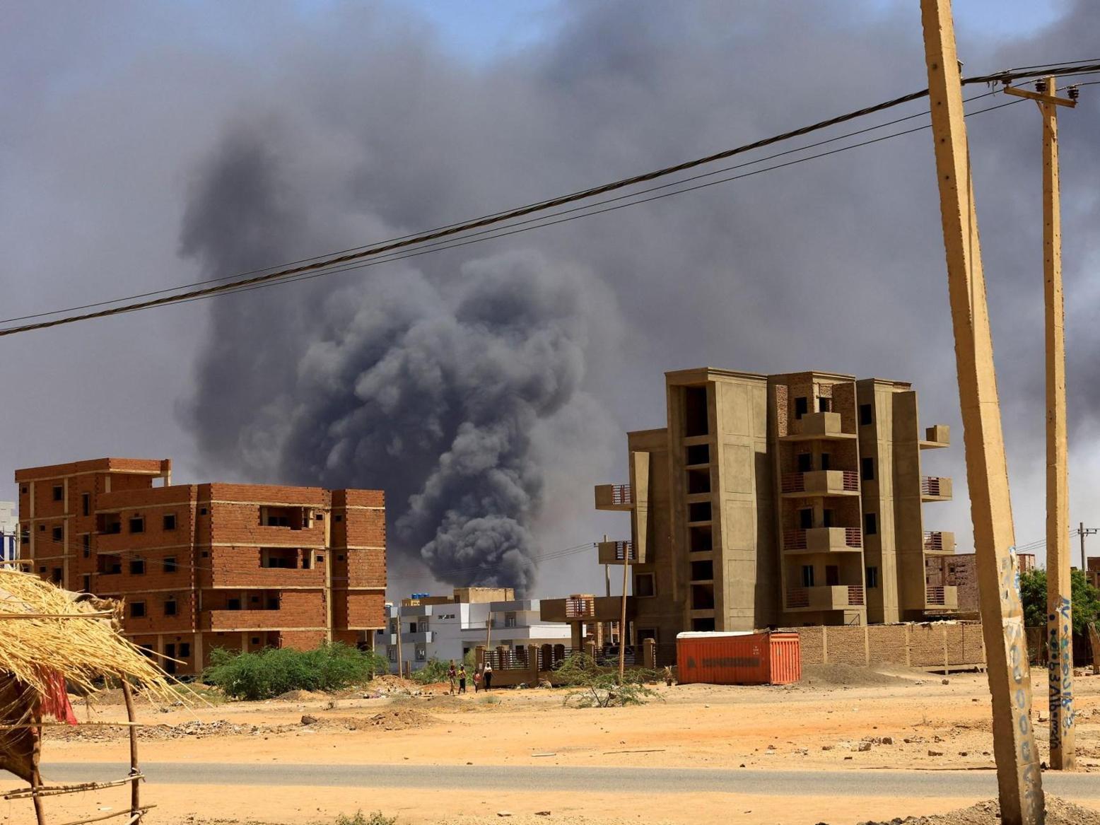 احتدام المعارك بالسودان وارتفاع أعداد النازحين إلى 10 ملايين احتدام المعارك بالسودان وارتفاع أعداد النازحين إلى 10 ملايين