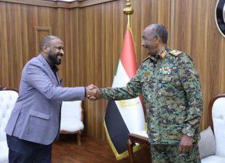 البرهان يلتقي وفد المجلس الأعلى لقبائل الكواهلة بالسودان البرهان يلتقي وفد المجلس الأعلى لقبائل الكواهلة بالسودان