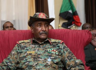 ناظر عموم الكواهلة يكشف تفاصيل بشأن لقاء البرهان ناظر عموم الكواهلة يكشف تفاصيل بشأن لقاء البرهان