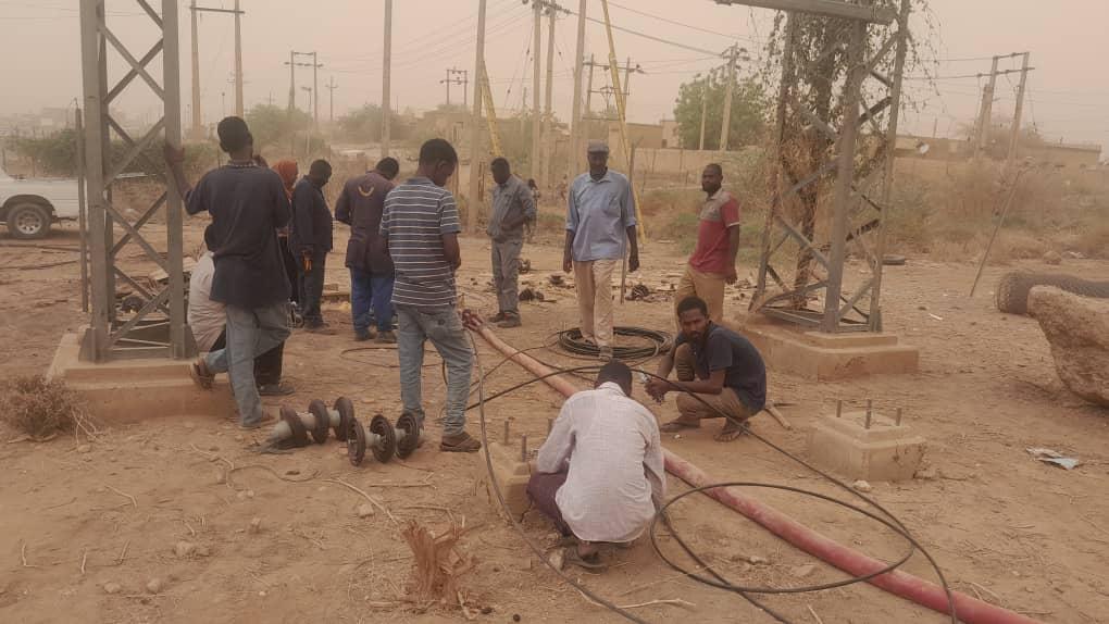 وزير الطاقة والنفط يتفقد كهرباء نهر النيل وزير الطاقة والنفط يتفقد كهرباء نهر النيل