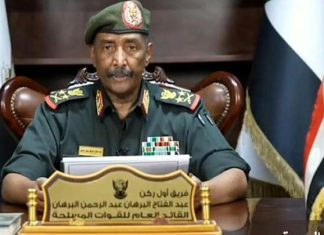 البرهان يعيّن صلاح الدين آدم تور في مجلس السيادة البرهان يعيّن صلاح الدين آدم تور في مجلس السيادة