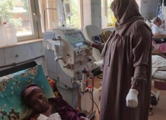 أصحاب الأمراض المزمنة يواجهون “شلل الحرب” أصحاب الأمراض المزمنة يواجهون "شلل الحرب"