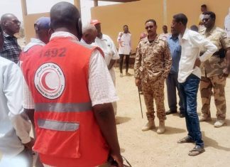 والي كسلا يتفقد موقع الايواء البديل للوافدين والي كسلا يتفقد موقع الايواء البديل للوافدين