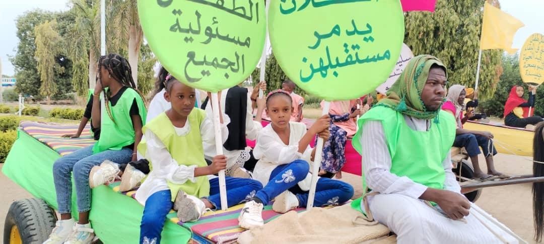 والى كسلا يوكد إهتمامه بقضايا اﻻطفال والى كسلا يوكد إهتمامه بقضايا اﻻطفال