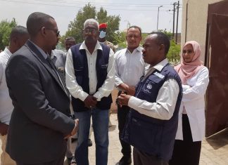 التأمين الصحي بالبحر الأحمر والصحة يقدمان الخدمة للوافدين التأمين الصحي بالبحر الأحمر والصحة يقدمان الخدمة للوافدين