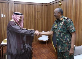 رئيس مجلس السيادة يلتقي نائب وزير الخارجية السعودي رئيس مجلس السيادة يلتقي نائب وزير الخارجية السعودي