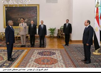 عدوي يقدم أوراق اعتماده لرئيس المصري عدوي يقدم أوراق اعتماده لرئيس المصري