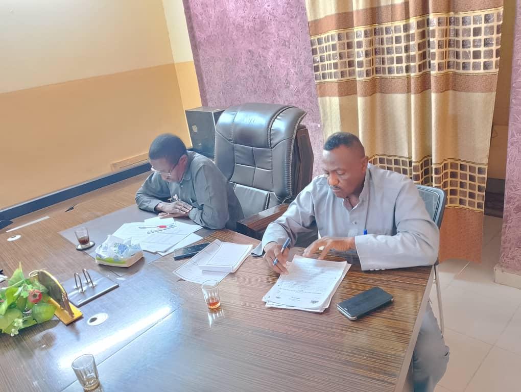 المدير التنفيذي لمحلية دلقو يترأس اجتماع لجنة الموارد المالية لوحدة البركة المدير التنفيذي لمحلية دلقو يترأس اجتماع لجنة الموارد المالية لوحدة البركة