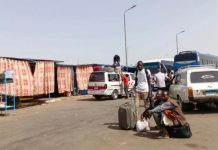 لاجئون سودانيون يموتون على طرق التهريب إلى مصر لاجئون سودانيون يموتون على طرق التهريب إلى مصر