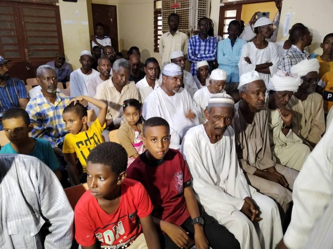والي الخرطوم يزور مواطني توتي ويعبر عن تضامنه والي الخرطوم يزور مواطني توتي ويعبر عن تضامنه