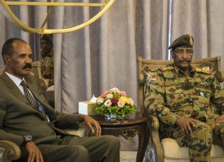 الجيش السوداني يعلن وصول قِطع بحرية إريترية لموانئه بالبحر الأحمر الجيش السوداني يعلن وصول قِطع بحرية إريترية لموانئه بالبحر الأحمر