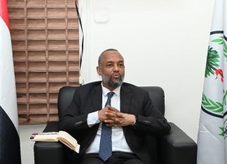 وزير الصحة الإتحادي يتابع أوضاع مرضى الكلى وزير الصحة الإتحادي يتابع أوضاع مرضى الكلى