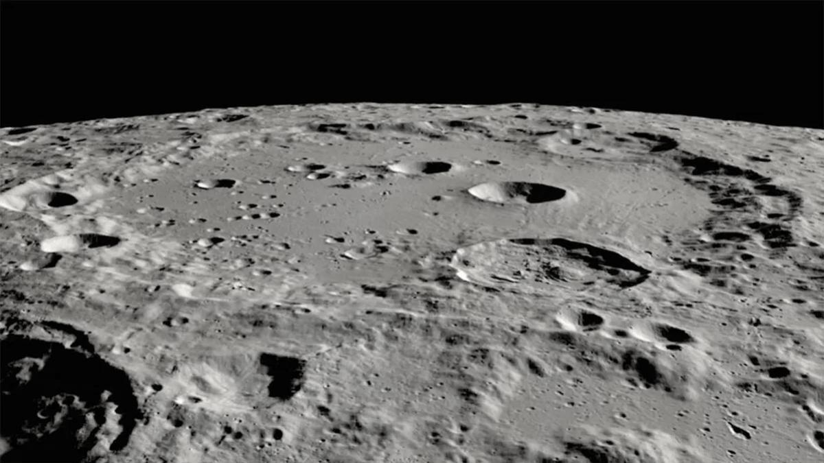 مسبار الفضاء الصيني يعثر على أثر للمياه على سطح القمر مسبار الفضاء الصيني يعثر على أثر للمياه على سطح القمر