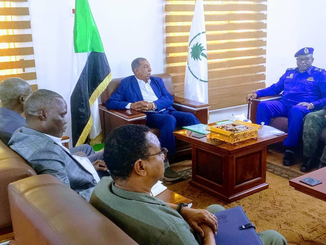 والي الشمالية يؤكد أهمية التنسيق مع معتمدية اللاجئين والي الشمالية يؤكد أهمية التنسيق مع معتمدية اللاجئين