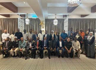 وزير الخارجية المكلف يلتقي بقيادات من المجتمع السوداني بماليزيا وزير الخارجية المكلف يلتقي بقيادات من المجتمع السوداني بماليزيا