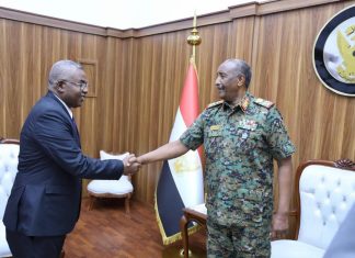 بمناسبة وداعه-رئيس مجلس السيادة يلتقي سفير السودان لدى أنغولا بمناسبة وداعه-رئيس مجلس السيادة يلتقي سفير السودان لدى أنغولا