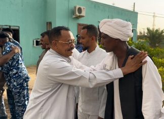 مدير الموارد المعدنية يتفقد المواطنين بمحلية أبو حمد مدير الموارد المعدنية يتفقد المواطنين بمحلية أبو حمد