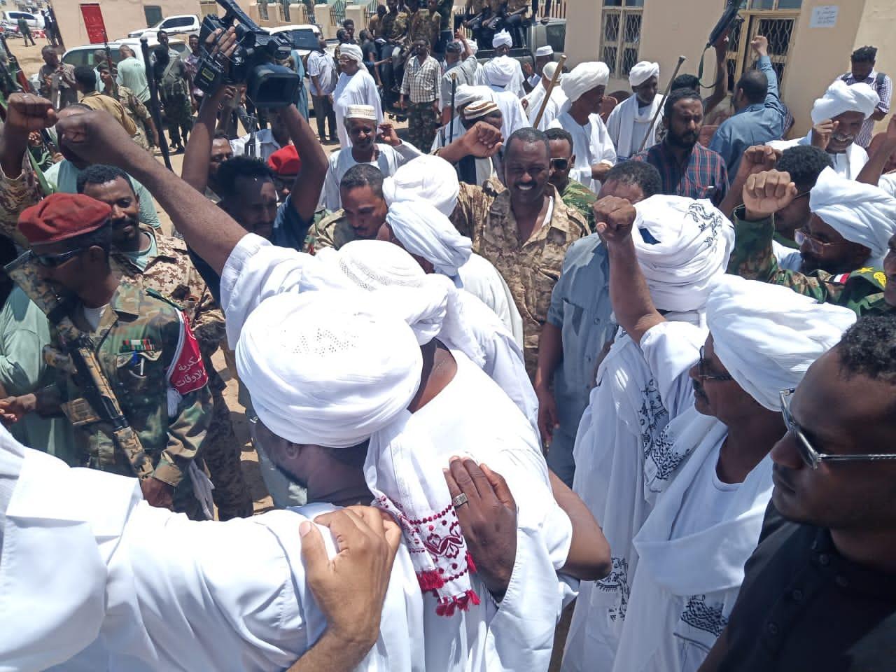 المقاومة الشعبية بالشمالية تؤكد استعدادها وجاهزيتها للدفاع عن الأرض والعرض المقاومة الشعبية بالشمالية تؤكد استعدادها وجاهزيتها للدفاع عن الأرض والعرض