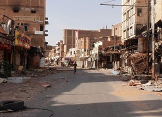 قوات الدعم السريع تقصف مستشفى بأم درمان قوات الدعم السريع تقصف مستشفى بأم درمان