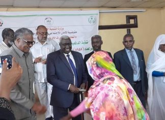 وزير التنمية الاجتماعية بالقضارف يشيد بجهود الإدخار في مكافحة الفقر وزير التنمية الاجتماعية بالقضارف يشيد بجهود الإدخار في مكافحة الفقر