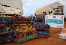 مساعدات كويتية بقيمة 120 ألف دولار للاجئين سودانيين في تشاد مساعدات كويتية بقيمة 120 ألف دولار للاجئين سودانيين في تشاد