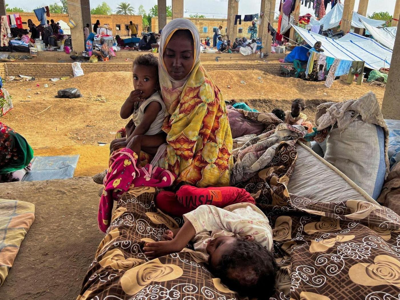 اشتباكات غربي السودان وغموض بشأن مصير مفاوضات بجنيف اشتباكات غربي السودان وغموض بشأن مصير مفاوضات بجنيف